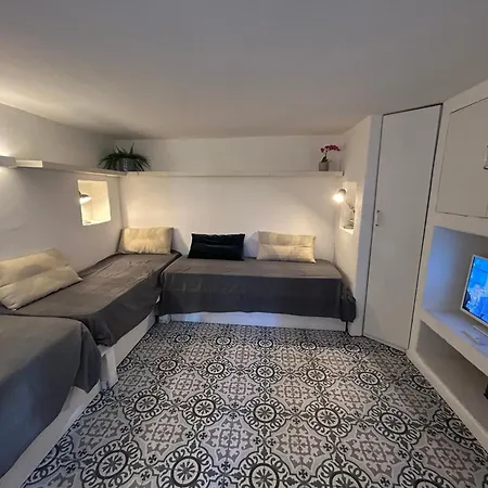 Nanhome By World Finale Ligure